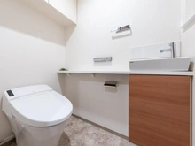 【神奈川県/横浜市西区桜木町】フェルモ横浜桜木町 トイレ