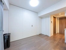 【神奈川県/横浜市西区桜木町】フェルモ横浜桜木町 リビング・ダイニング