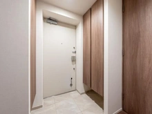 【神奈川県/横浜市西区桜木町】フェルモ横浜桜木町 玄関