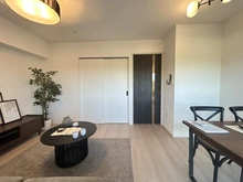 【神奈川県/横浜市神奈川区新子安】アリュール横濱新子安 リビング・ダイニング