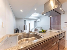 【神奈川県/横浜市西区花咲町】横浜MIDベースタワーレジデンス ダイニングキッチン