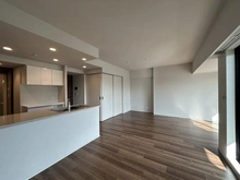 【神奈川県/横浜市中区池袋】レーベン横浜山手 ONE WARD COURT リビング・ダイニング