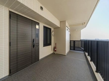 【神奈川県/横浜市西区東ケ丘】ヴェレーナグラン横浜野毛山公園 玄関