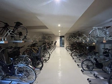 【神奈川県/横浜市西区東ケ丘】ヴェレーナグラン横浜野毛山公園 敷地内：自転車置場
