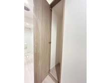 【神奈川県/横浜市神奈川区反町】ベルハウス横浜反町 収納：廊下横の収納スペース