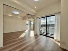 【神奈川県/横浜市西区浜松町】アール・ケープラザ横浜西 洋室：約5帖