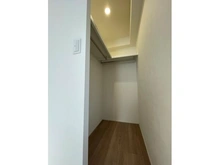 【神奈川県/横浜市中区石川町】東急ドエル・アルス横濱元町 収納：ウォークインクローゼット