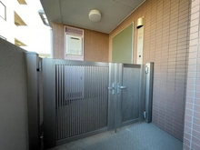 【神奈川県/横浜市中区石川町】東急ドエル・アルス横濱元町 ポーチ：門扉付き