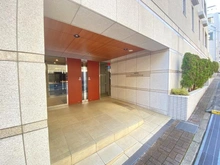 【東京都/町田市南つくし野】プラウドすずかけ台 アプローチ