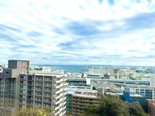 【神奈川県/横浜市磯子区磯子】ブリリアシティ横浜磯子 M棟 眺望：共用部から