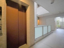 【神奈川県/藤沢市片瀬】プラウド湘南藤沢 共用部：エレベーターホール