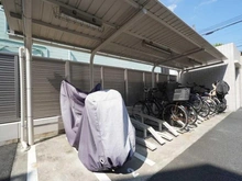 【神奈川県/藤沢市片瀬】プラウド湘南藤沢 駐輪場：利用の際には月額料金がかかります。