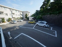 【神奈川県/鎌倉市腰越】ヴァンヴェール鎌倉 駐車場
