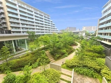 【神奈川県/茅ヶ崎市赤松町】シエリア湘南辻堂 敷地内：中庭（オーナーズガーデン）