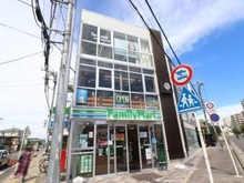 【神奈川県/茅ヶ崎市赤松町】シエリア湘南辻堂 ファミリーマート　辻堂駅西口店（現地より約180m）