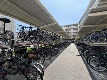 【神奈川県/平塚市黒部丘】オーシャンステイツ湘南平塚オリビアシティ 駐輪場