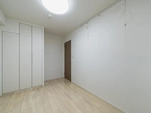 【神奈川県/平塚市黒部丘】オーシャンステイツ湘南平塚オリビアシティ 洋室