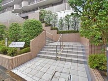 【神奈川県/川崎市麻生区片平】柿生シティハウス アプローチ