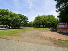 【神奈川県/茅ヶ崎市茅ヶ崎】サーパス茅ヶ崎駅前 第一カッターきいろ公園（現地より約300m）