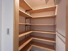 【神奈川県/茅ヶ崎市緑が浜】ライオンズマンション茅ヶ崎グランコースト シューズインクローゼット