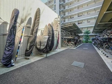 【神奈川県/藤沢市羽鳥】プレミスト湘南辻堂 フォレストフェイス 敷地内施設：駐輪場＆サーフボード置場