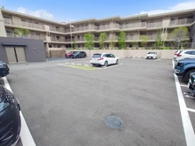 【神奈川県/茅ヶ崎市東海岸南】ヴェレーナグラン茅ヶ崎東海岸 駐車場