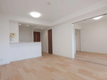 【神奈川県/平塚市龍城ケ丘】クリオ平塚龍城ヶ丘壱番館 リビング・ダイニング