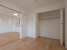 【神奈川県/平塚市龍城ケ丘】クリオ平塚龍城ヶ丘壱番館 洋室