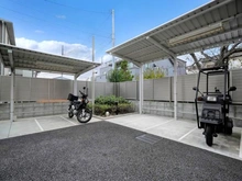 【神奈川県/茅ヶ崎市本宿町】リストレジデンス湘南辻堂 バイク置場
