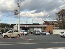 【神奈川県/藤沢市円行】ブランズシティ湘南台 セブンイレブン藤沢北警察署前店（現地より約180m）