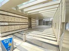 【神奈川県/藤沢市鵠沼橘】プラウド鵠沼橘 アプローチ