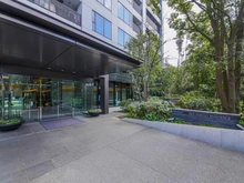 【東京都/新宿区大久保】スカイフォレストレジデンス エントランス