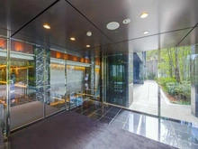 【東京都/新宿区大久保】スカイフォレストレジデンス エントランス