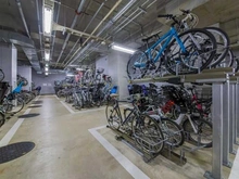 【東京都/新宿区大久保】スカイフォレストレジデンス 駐車場