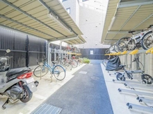 【東京都/板橋区仲宿】プラウド板橋区役所前 駐輪場