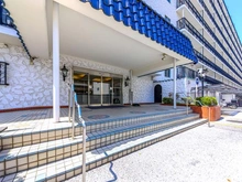 【東京都/渋谷区幡ヶ谷】秀和幡ヶ谷レジデンス エントランス