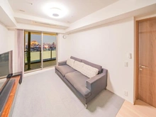 【東京都/新宿区富久町】富久クロスコンフォートタワー リビング・ダイニング：夜間