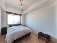 【東京都/新宿区富久町】富久クロスコンフォートタワー 洋室