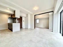 【東京都/新宿区内藤町】ディアナコート御苑内藤町 リビング・ダイニング：奥：洋室