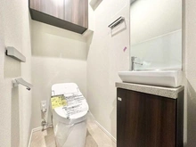 【東京都/新宿区内藤町】ディアナコート御苑内藤町 トイレ