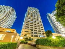 【東京都/新宿区百人町】西戸山タワーホウムズセントラルタワー 外観：写真中央