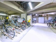 【東京都/新宿区百人町】西戸山タワーホウムズセントラルタワー 駐輪場