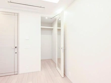 【東京都/港区三田】三田ガーデンヒルズ パークマンション棟 洋室：右手：収納