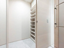 【東京都/港区三田】三田ガーデンヒルズ パークマンション棟 収納：シューズインクローゼット