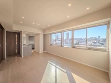 【東京都/新宿区弁天町】グランドメゾン新宿弁天町 リビング