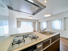 【東京都/港区新橋】コンシェリア新橋SIX キッチン