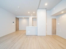 【東京都/千代田区内神田】クラッシィハウス大手町ザ・スイート リビング・ダイニング：右：洋室