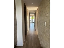 【東京都/世田谷区中町】ブランズシティ世田谷中町 カームコート 廊下：リフォーム直後