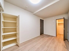 【東京都/渋谷区恵比寿】オープンレジデンシア恵比寿コート サービスルーム（納戸）