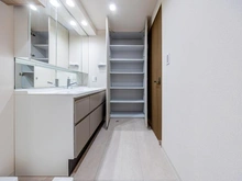 【東京都/新宿区西新宿】シティタワー新宿新都心 洗面所